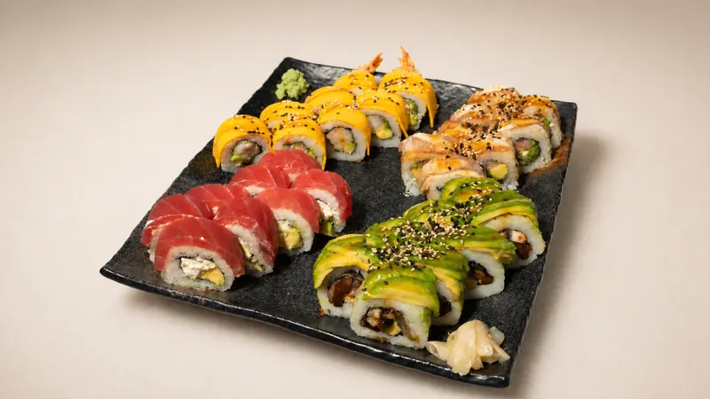Dragon Platter — Green Dragon, Yellow Dragon, Red Dragon, Cheddar Roll