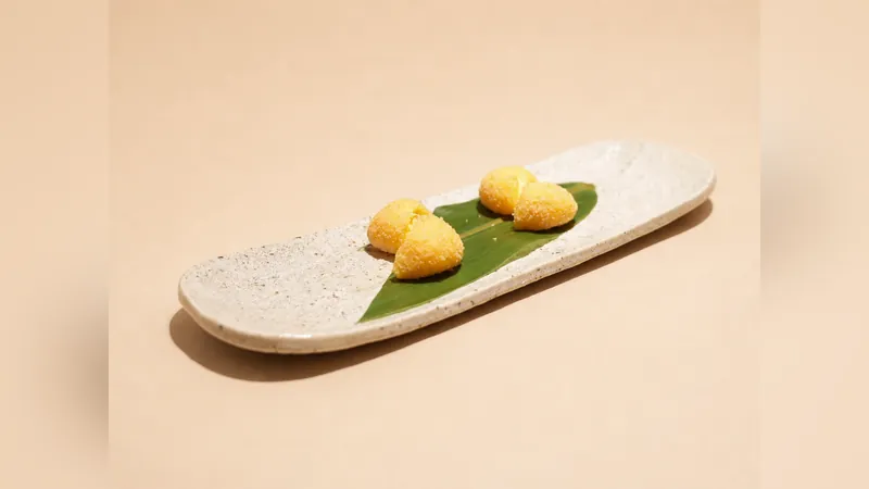 Mango mochi