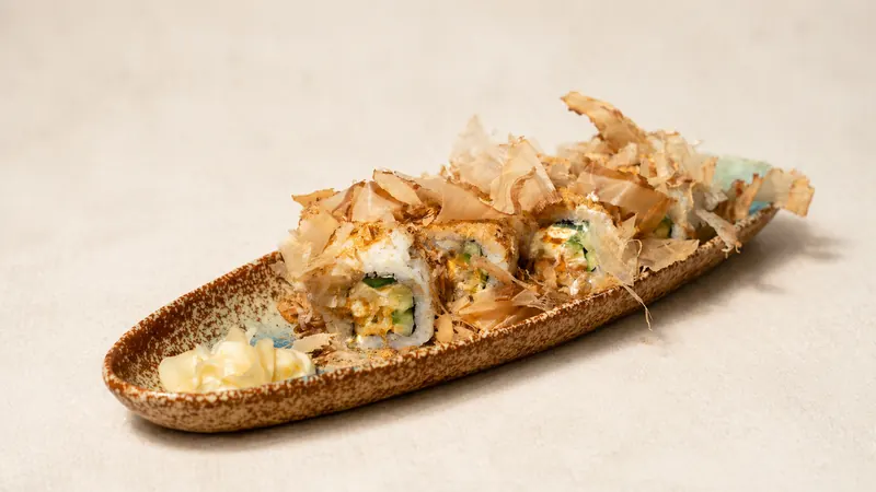 Sensei — Bonito, philadelphia, spice, mussels, cucumber, seaweed, rice