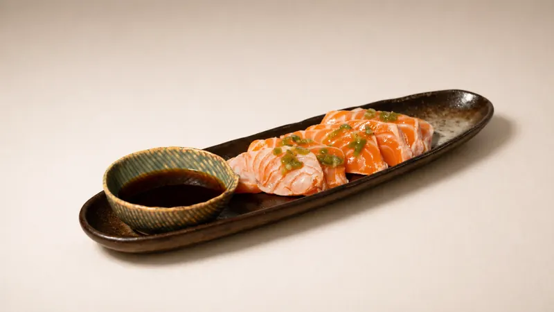 Shake Tataki (6pcs) — Seared salmon with kizami wasabi and ponzu sauce